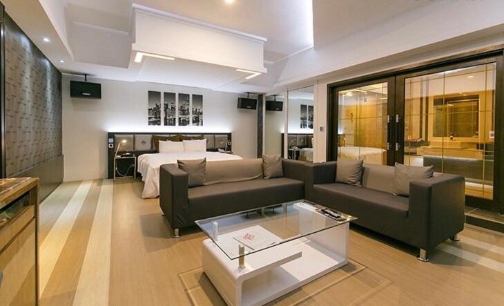 טאויואן Soho Motel מראה חיצוני תמונה
