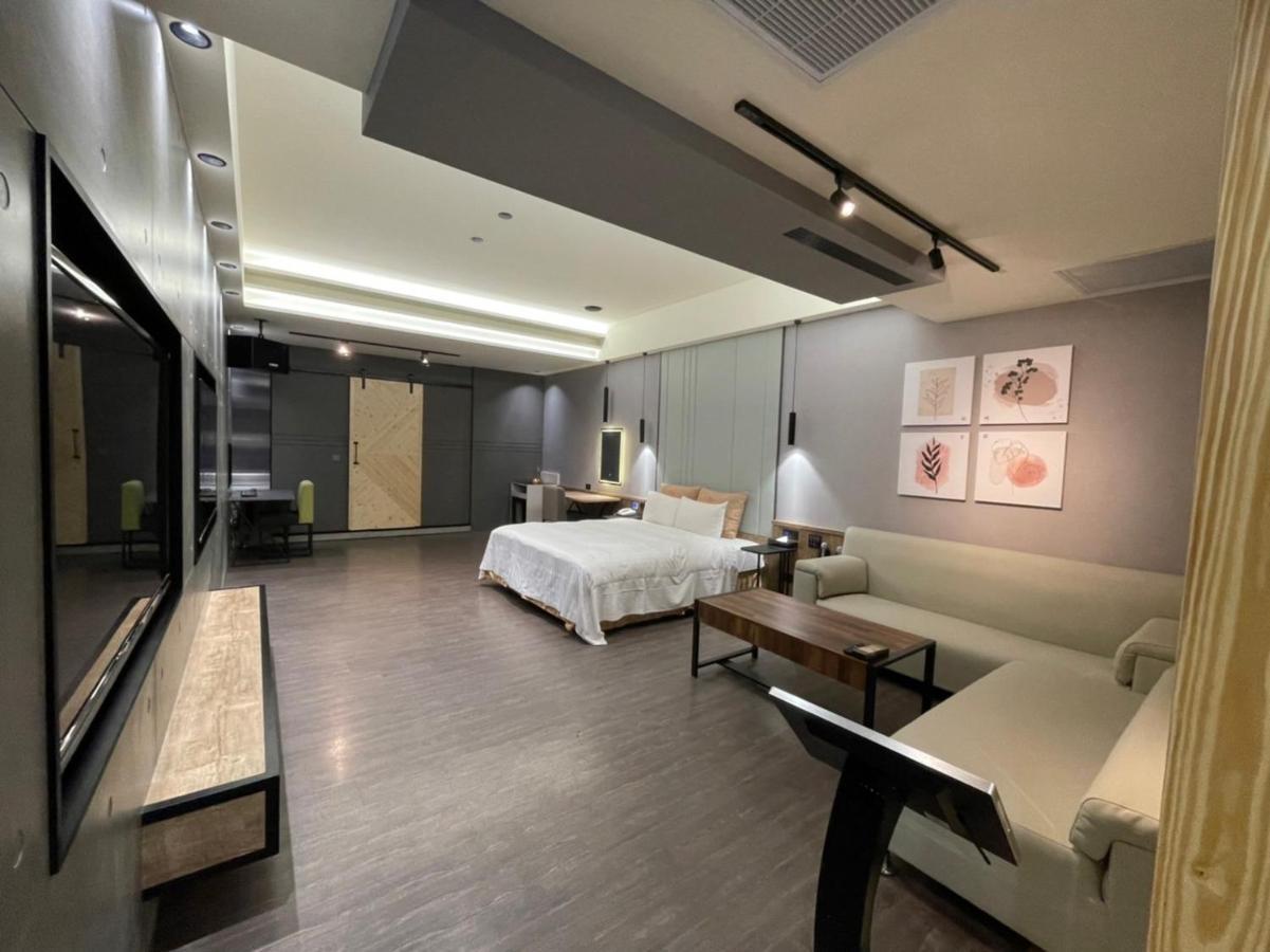 טאויואן Soho Motel מראה חיצוני תמונה