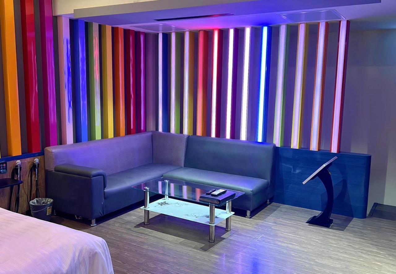 טאויואן Soho Motel מראה חיצוני תמונה
